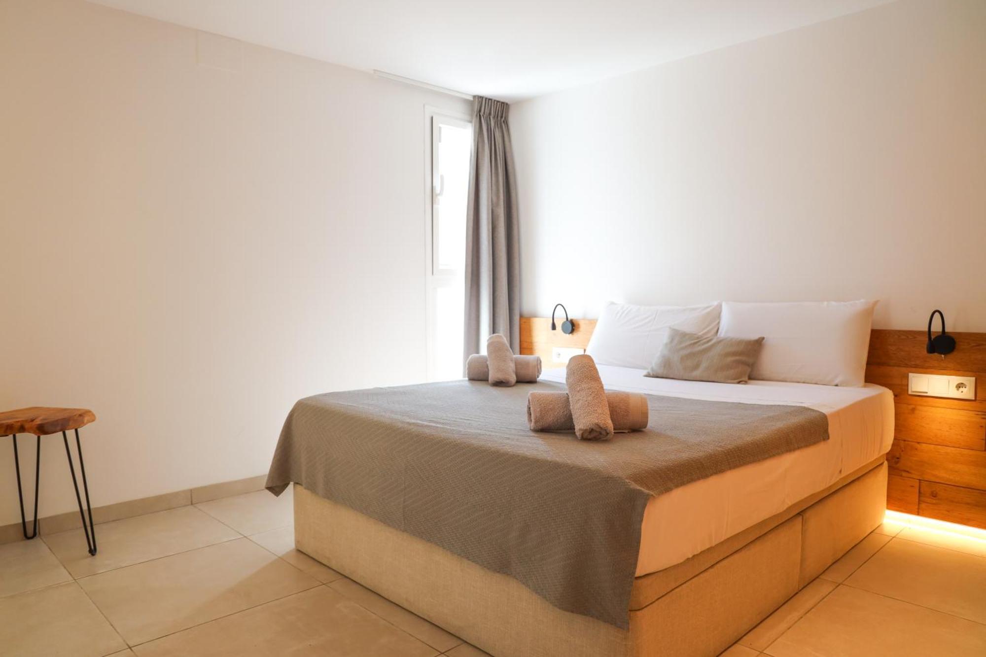 Cala Vadella Beachwalk Suites Номер фото