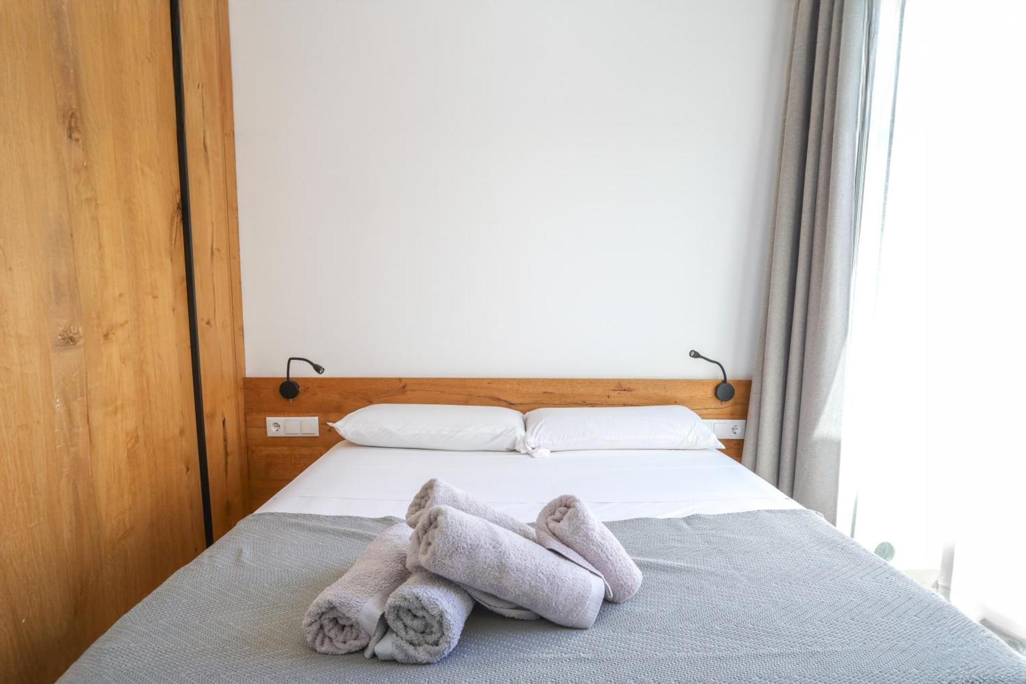 Cala Vadella Beachwalk Suites Номер фото