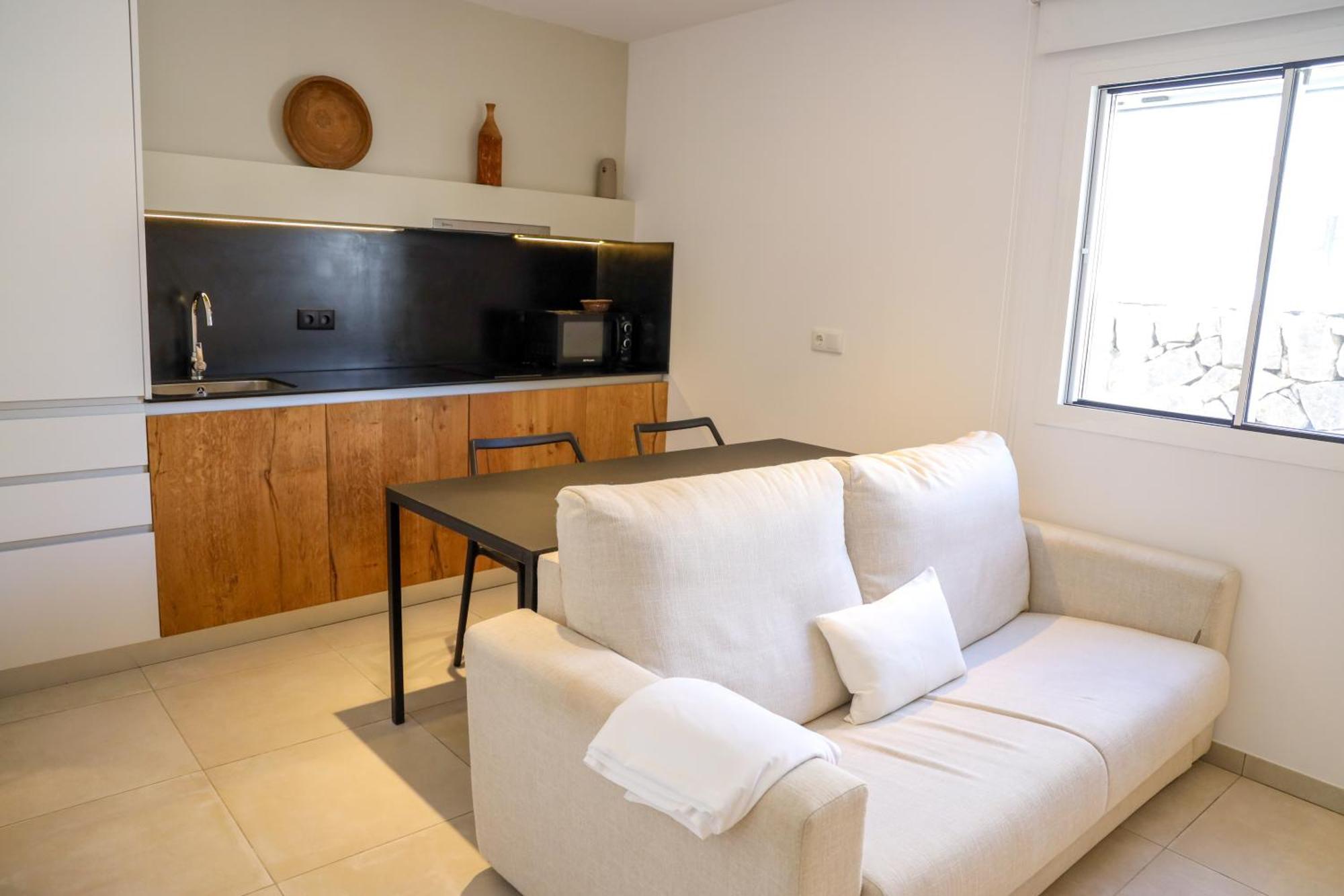 Cala Vadella Beachwalk Suites Экстерьер фото