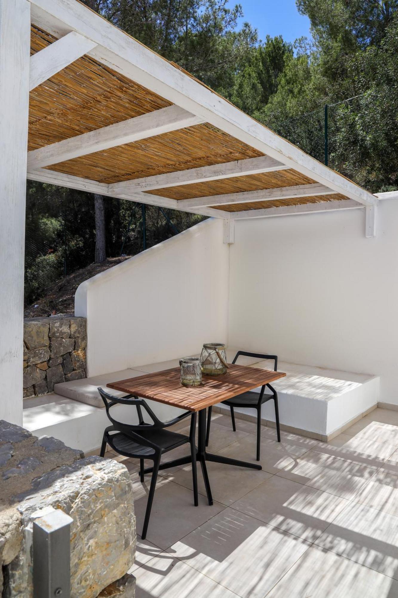 Cala Vadella Beachwalk Suites Экстерьер фото
