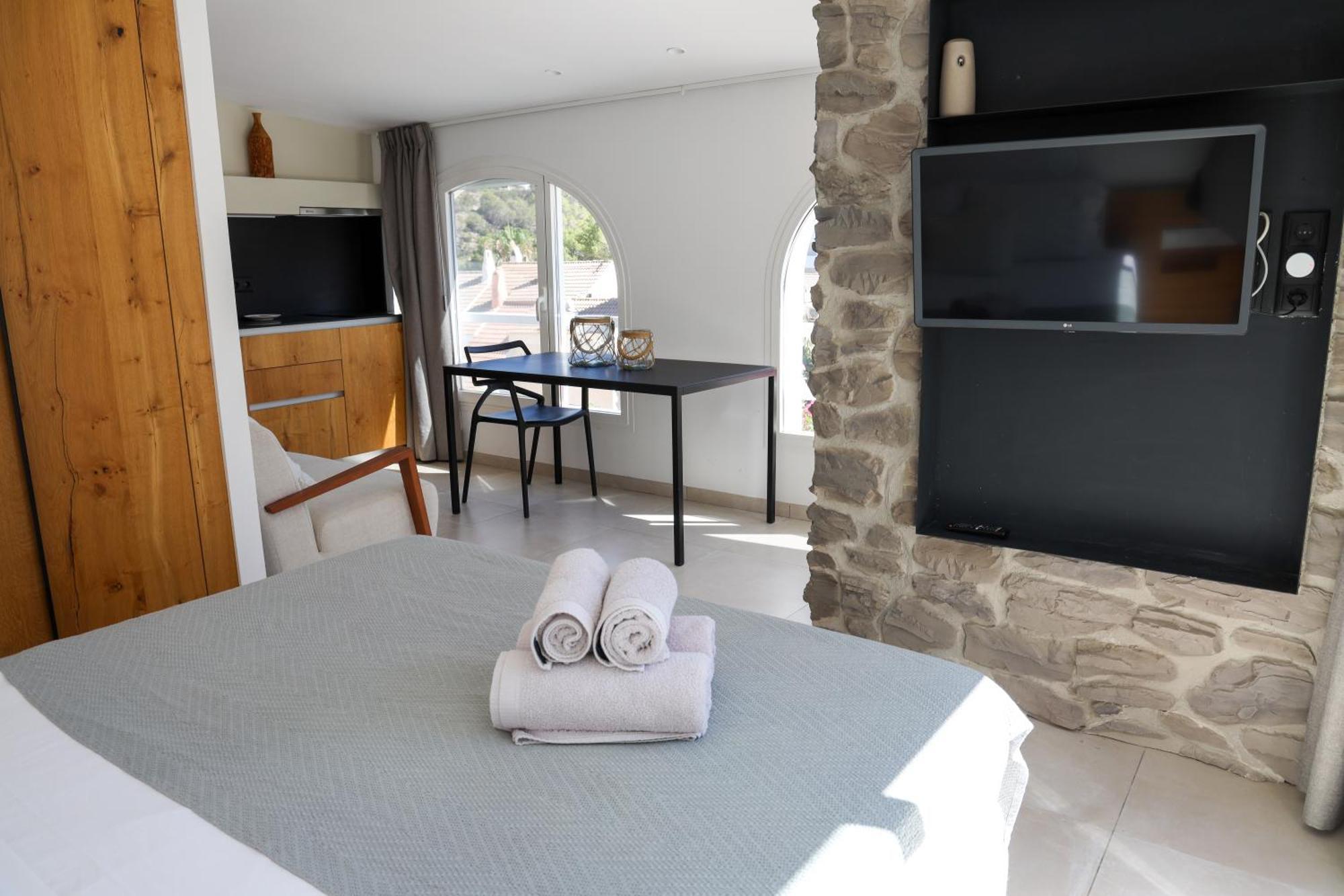 Cala Vadella Beachwalk Suites Номер фото
